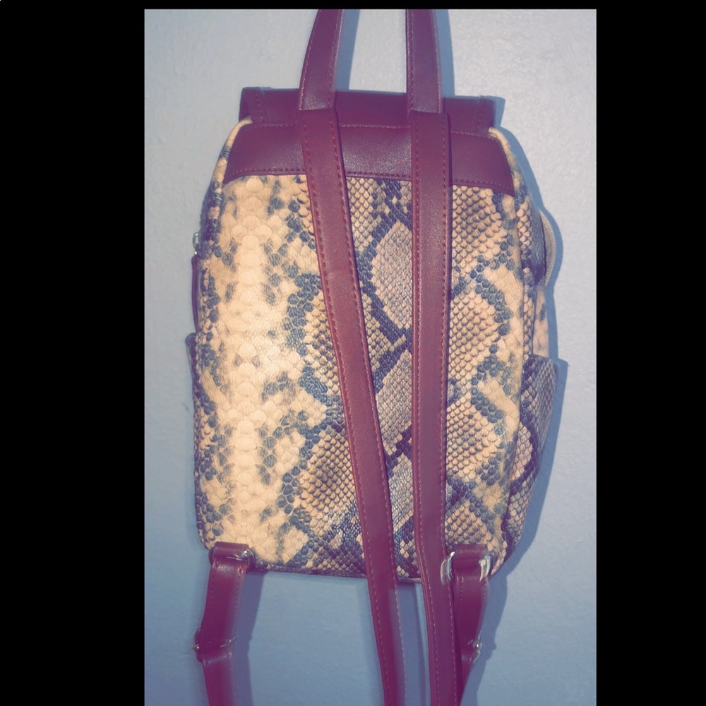Mini Backpack - Picture 4 of 6